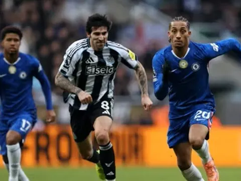 Hàng thủ Chelsea giáp mặt nỗi sợ xa nhà của Newcastle