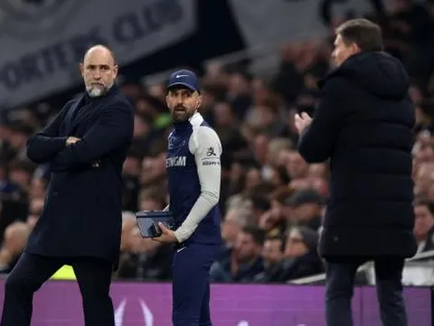 Tottenham lâm nguy, Ngoại hạng Anh chứng kiến cuộc đua trụ hạng điên rồ