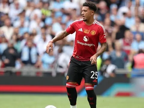 Michael Carrick từ chối đóng sập cánh cửa trở lại MU của Jadon Sancho