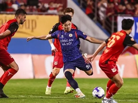 Đình Bắc và nghịch lý tịt ngòi tại V.League