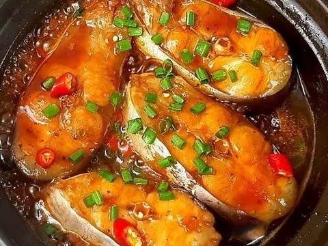 Đây là "kẻ thù" của mùi tanh, dù nấu loại cá nào, chỉ cần thêm nó vào, thịt cá sẽ thơm phức, mềm ngon