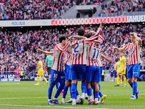Molina lập siêu phẩm, Atletico thắng nhọc Getafe thiếu người