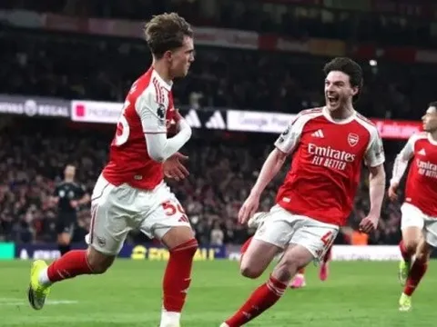 Viktor Gyokeres kinh ngạc trước tài năng của Max Dowman