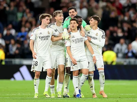 3 dấu hỏi đằng sau chiến thắng tưng bừng của Real Madrid