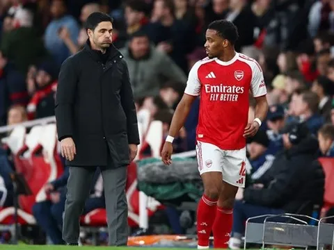 Mất Timber, Arteta gây bất ngờ khi ngó lơ Ben White