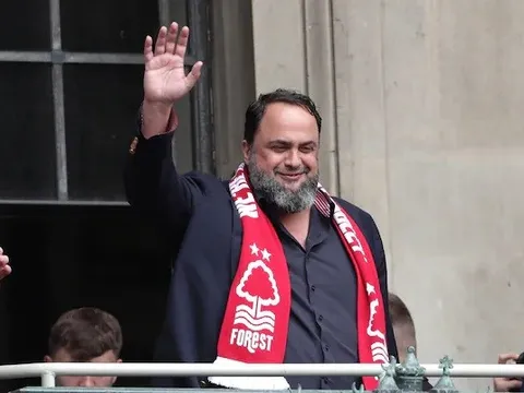 Bên trong thế giới của ông chủ Nottingham Forest: Tàn nhẫn nhưng đầy hào phóng