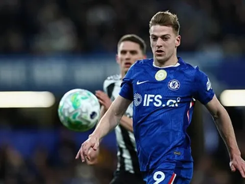 Từ gánh nặng Chelsea, Delap cần Strasbourg để tự cứu mình