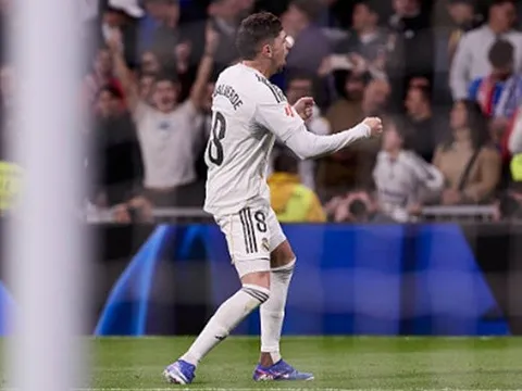 Nổ súng 5 lần sau 8 ngày, Valverde rực sáng ở Real