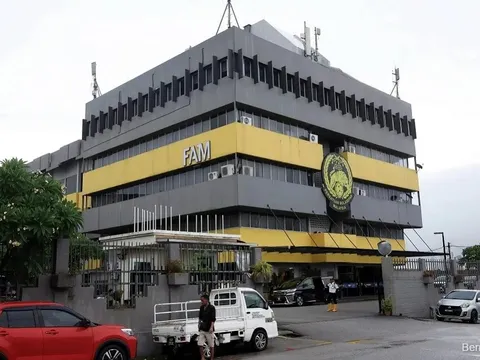 FAM im lặng vụ nhập tịch, sếp MMFA nổi giận