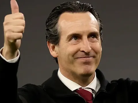 Neville ủng hộ viễn cảnh Unai Emery dẫn dắt Man Utd