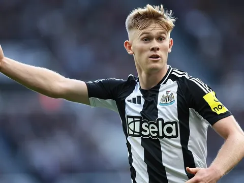 Arsenal và Liverpool tranh "người cũ" Chelsea với giá 70 triệu