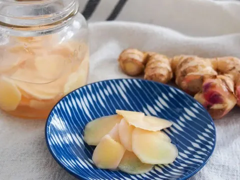 Mỗi ngày ăn 2 lát gừng ngâm giấm, cơ thể có 5 thay đổi bất ngờ
