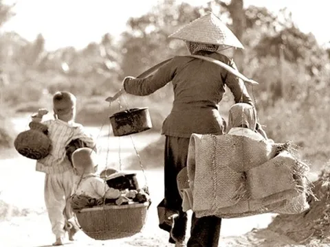 Vì không nuôi nổi, mẹ nghèo đành cho con đi, 66 năm sau mới có duyên đoàn tụ thì mẹ không còn nữa