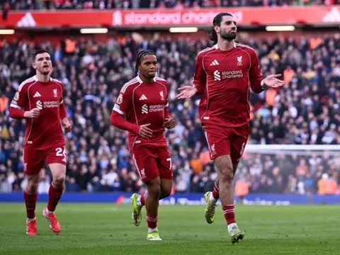 Chuyên gia thán phục khả năng sút phạt của Szoboszlai