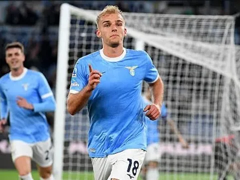 Thua đau Lazio, Milan lỡ cơ hội bám đuổi Inter tại Serie A