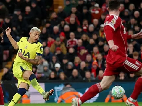 Bản lĩnh đua trụ hạng của Richarlison cứu rỗi Tottenham