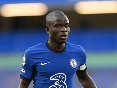 Kante và nụ cười giấu sau những bước chạy vạn dặm