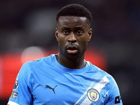 Marc Guehi truyền lửa cho Man City trước đại chiến Real