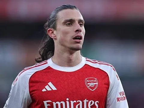 Calafiori hé lộ bí mật giúp hàng thủ Arsenal thăng hoa