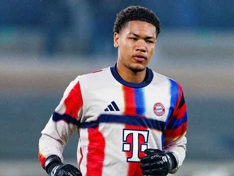 Canh bạc thủ môn 16 tuổi và thời cơ lịch sử của Bayern