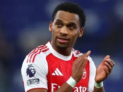 Mất Timber trước Leverkusen, Arsenal lo vì thống kê báo động