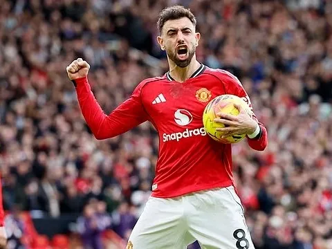 Nicky Butt hối thúc Man Utd giữ chân Bruno Fernandes bằng mọi giá