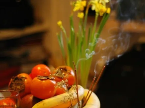 Văn khấn mùng 1 tháng 2 năm Bính Ngọ chuẩn nhất, 2 việc nên làm và 4 điều đại kỵ khi thắp hương để đón phước lộc