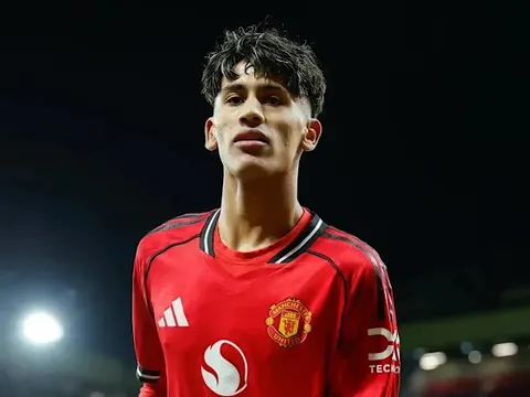 Fabrizio Romano khẳng định MU cũng có một "Max Dowman"