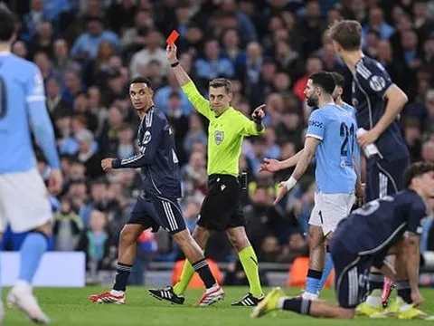 Thẻ đỏ của Bernardo Silva nhấn chìm Man City trước Real