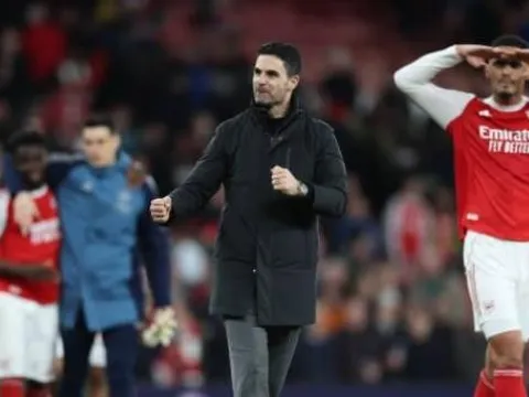 Arsenal vào tứ kết C1, Man Utd và Liverpool hưởng lợi đua Top 5