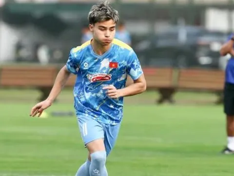 HLV Hồng Vinh tiết lộ lý do đôn thần đồng Antonio Moric lên đội U23