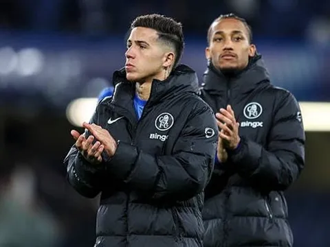 Bị PSG loại, Enzo Fernandez không cam kết ở lại Chelsea