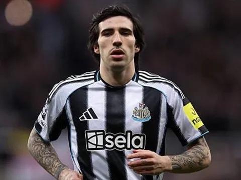 Tin đồn chuyển nhượng sáng 18/3: MU nhắm 4 tân binh; Leao được Ngoại hạng Anh săn đón