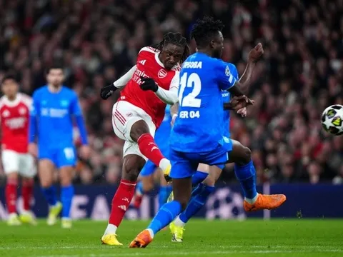 Paul Merson ví Arsenal như cỗ máy sau trận thắng Leverkusen