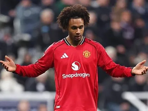 MU chấp nhận lỗ 17 triệu euro vụ Zirkzee