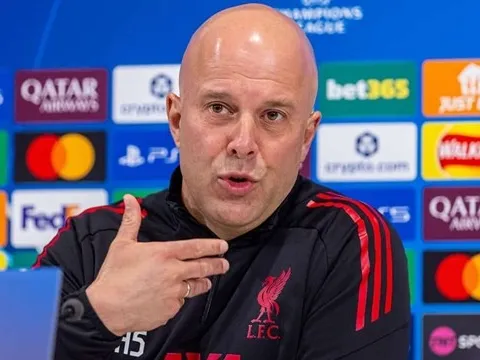 3 thay đổi then chốt giúp Arne Slot lật ngược thế cờ