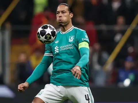 Nhận thêm thẻ phạt, Van Dijk sẽ lỡ tứ kết C1