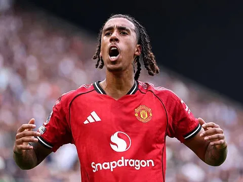 Gia nhập Man Utd, Leny Yoro thừa nhận bị sốc vì một điều