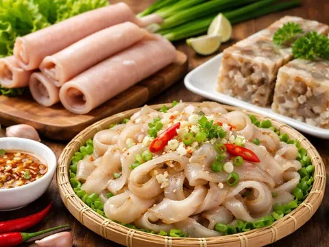 Bộ phận hay bị vứt đi trên con lợn lại là "kho vàng" cho làn da và sức khỏe, không biết thật phí