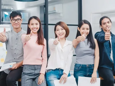 6 nghề được dự đoán sẽ “bùng nổ” trong 10 năm tới: Toàn công việc “hái ra tiền”, không lo bị xóa sổ bởi AI