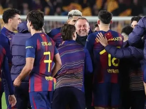 Tiết lộ chỉ đạo của Flick giúp Barca hủy diệt Newcastle