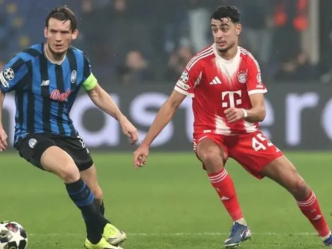 Lập kỷ lục lịch sử, De Roon ngả mũ trước sức mạnh của Bayern