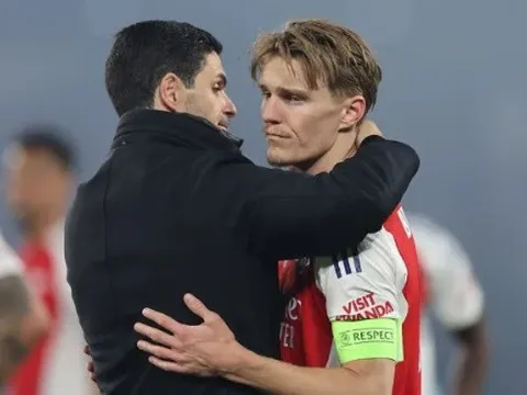 Anders Limpar cảnh báo Arsenal không được bán Odegaard