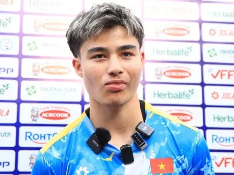 Antonio Moric nói tiếng Việt lưu loát khi tập cùng U23 Việt Nam