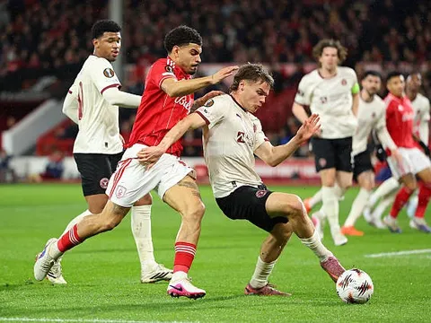 Nottingham kẹt giữa giấc mơ châu Âu và cuộc chiến sinh tử quốc nội