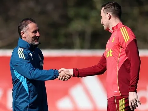 Forest đón cú hích Chris Wood trước thềm Europa League