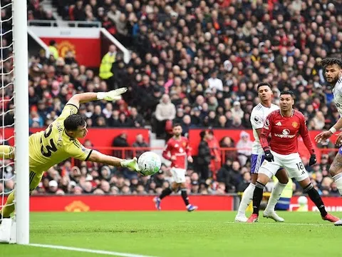 Ngoại hạng Anh vòng 31: MU bứt tốc đua top 4, Spurs chật vật tránh rớt hạng