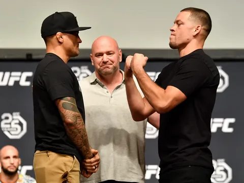 Poirier muốn so găng Diaz, Zuffa Boxing 'lắc đầu': Ván cờ lớn của Dana White hay sai lầm chiến lược?