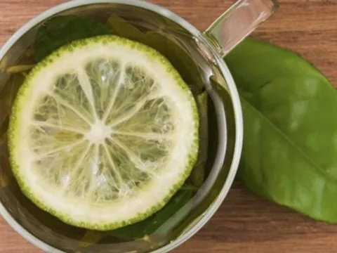 2 khung giờ tốt nhất để uống nước chanh ấm giúp thải độc ruột, giảm cân hiệu quả