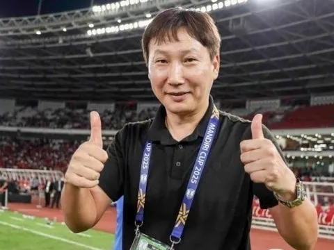 Điểm tin bóng đá Việt Nam 20/3: FIFA gọi HLV Kim là phù thủy; Malaysia dùng sao V-League đấu Việt Nam